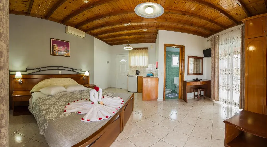 General view, Makis Studios & Apartments, Corfu