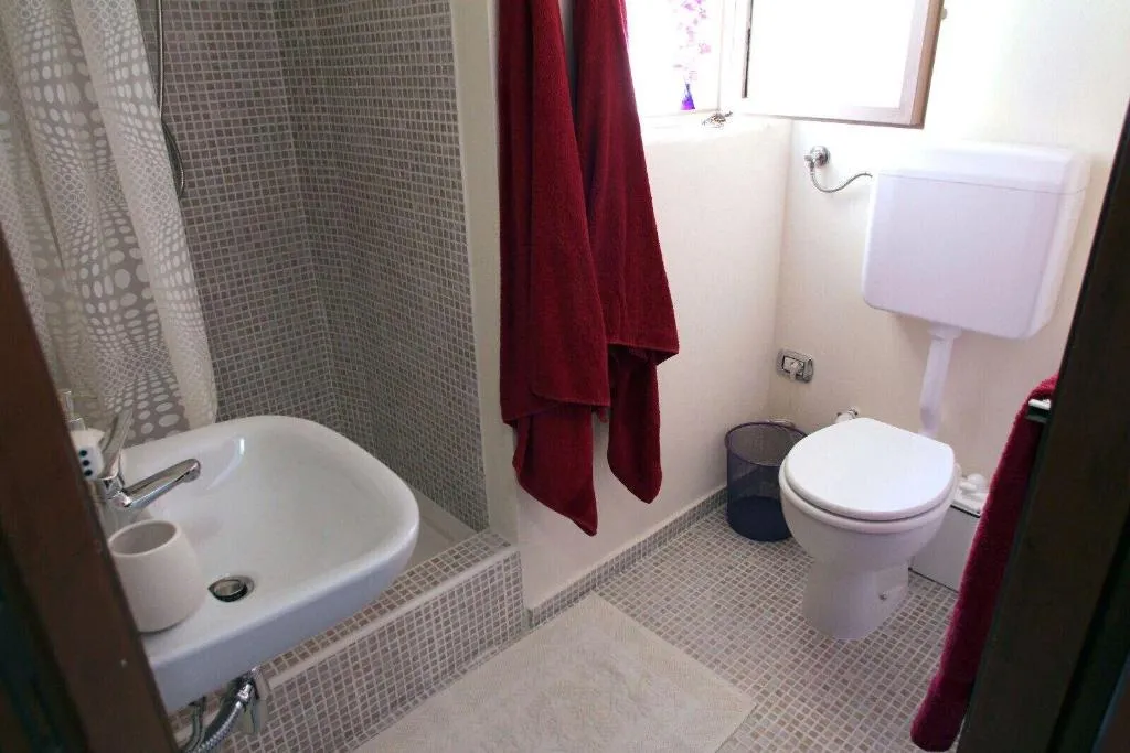 Room, Bed And Breakfast Nuvole, Olbia