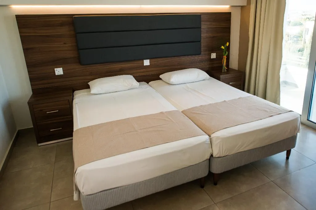 STUDIO PREMIER KING BED Room, Livas Hotel Apartments, Cyprus