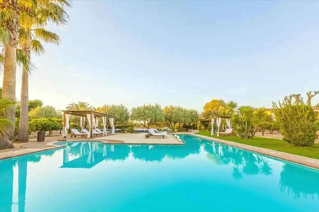 Sports and Entertainment, Can Arabi, Ibiza