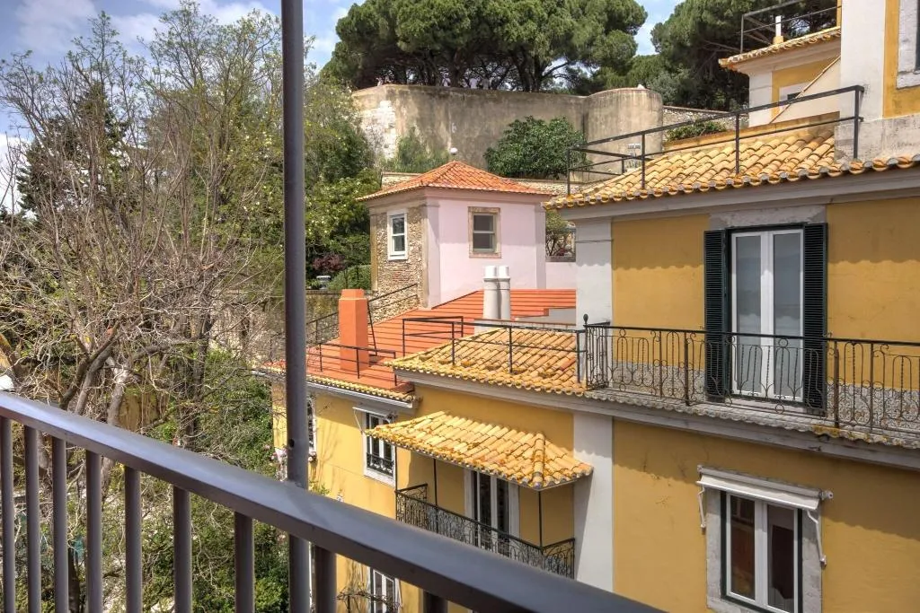 Room, Solar Dos Mouros, Lisbon
