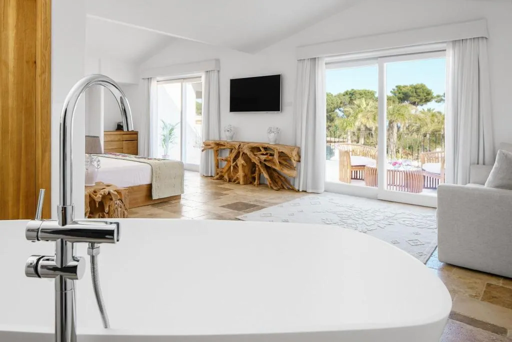 Room, Sant Efis, Cagliari