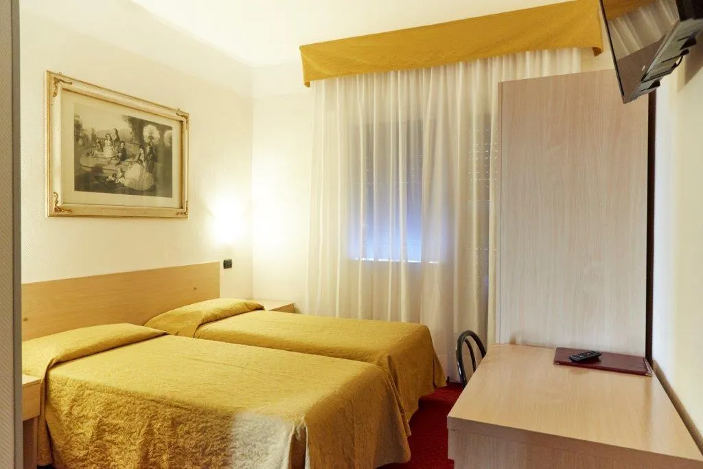 TWIN STANDARD Room, Hotel Villa Adele, Venice