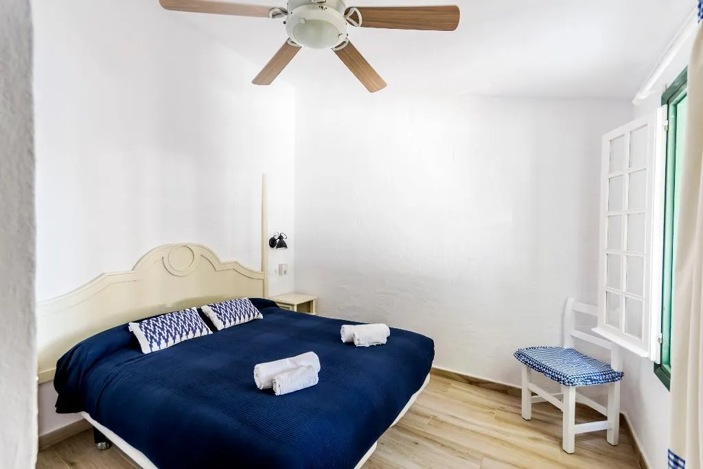 APARTMENT TWO BEDROOMS WITH AIR CONDITIONING Room, Las Brisas I & II, Menorca