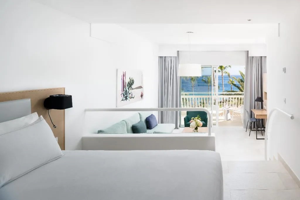 Room, Plus Fariones Suite Hotel, Lanzarote