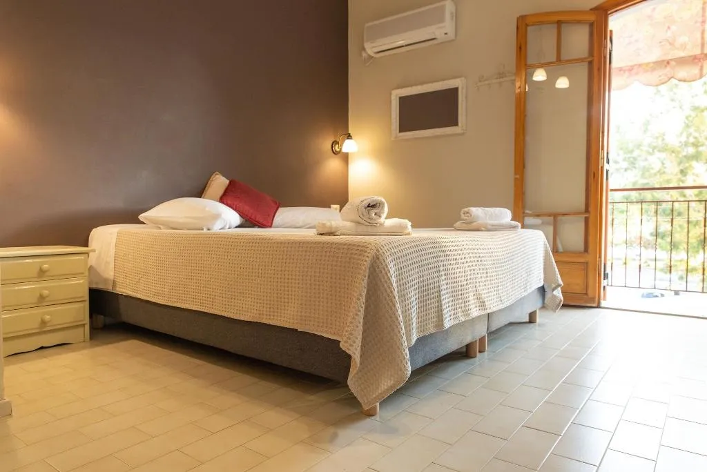 Room, Sisiotisa, Kefallinia
