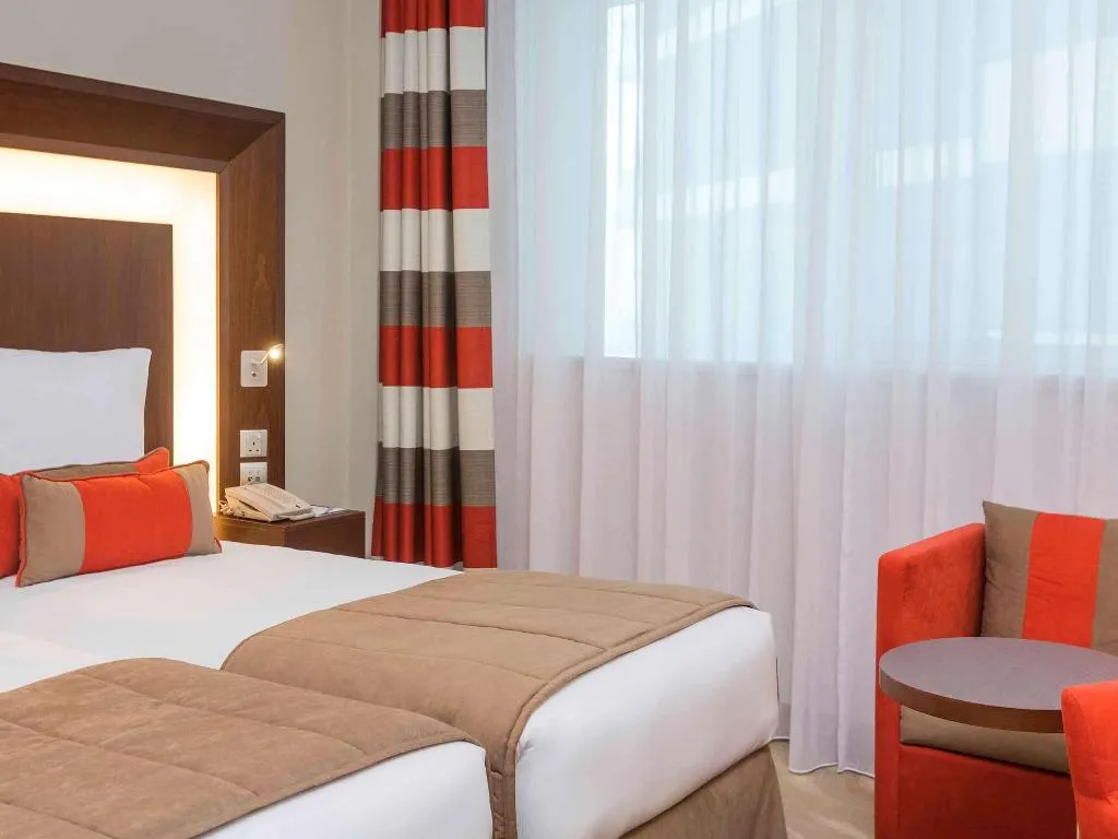 TWIN EXECUTIVE Room, Novotel Dubai Al Barsha, Dubai