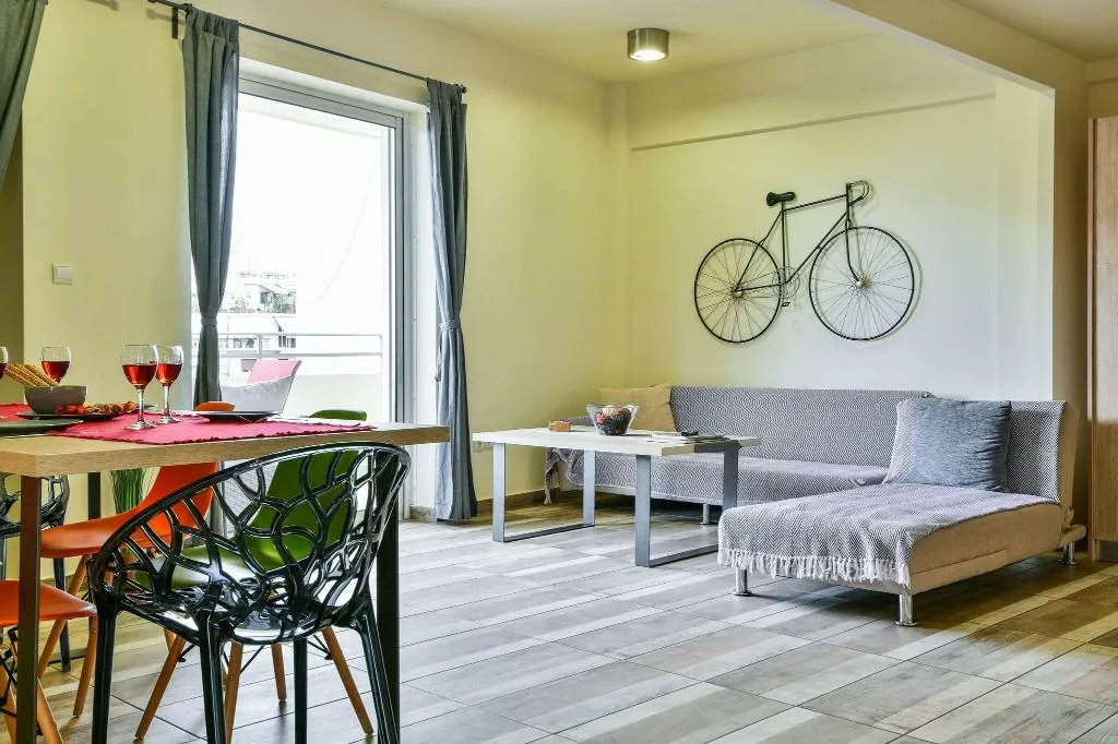 Room, Athens Way Lofts, Athens