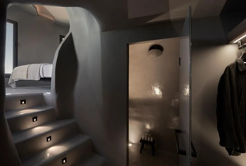 DOUBLE WITH PRIVATE POOL Room, Kivotos Santorini, Santorini
