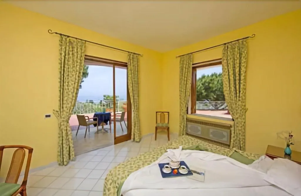 Room, Poggio Aragosta Hotel & Spa, Naples