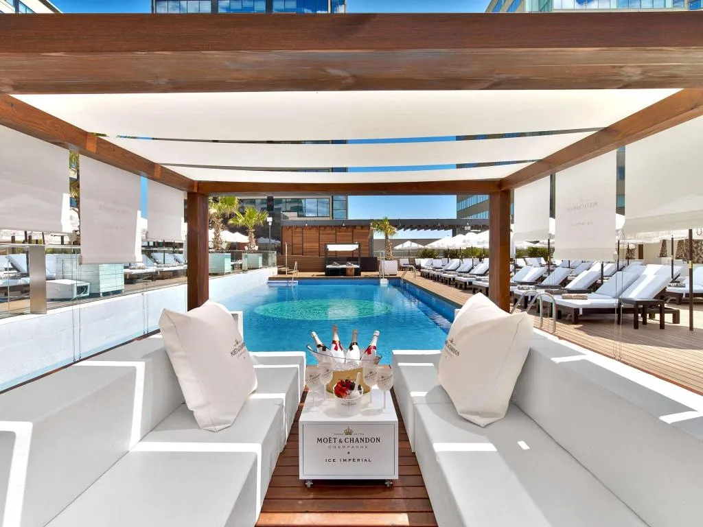Pool, Hilton Diagonal Mar Barcelona, Barcelona
