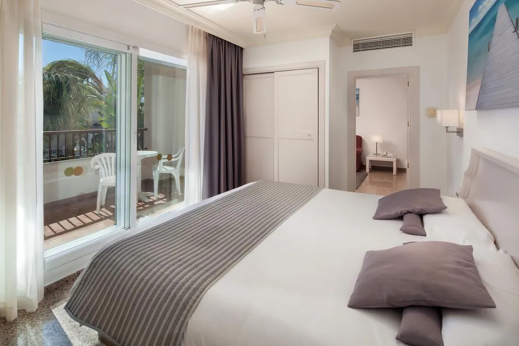 FAMILY ROOM STANDARD Room, Mac Puerto Marina Benalmadena, Costa Del Sol