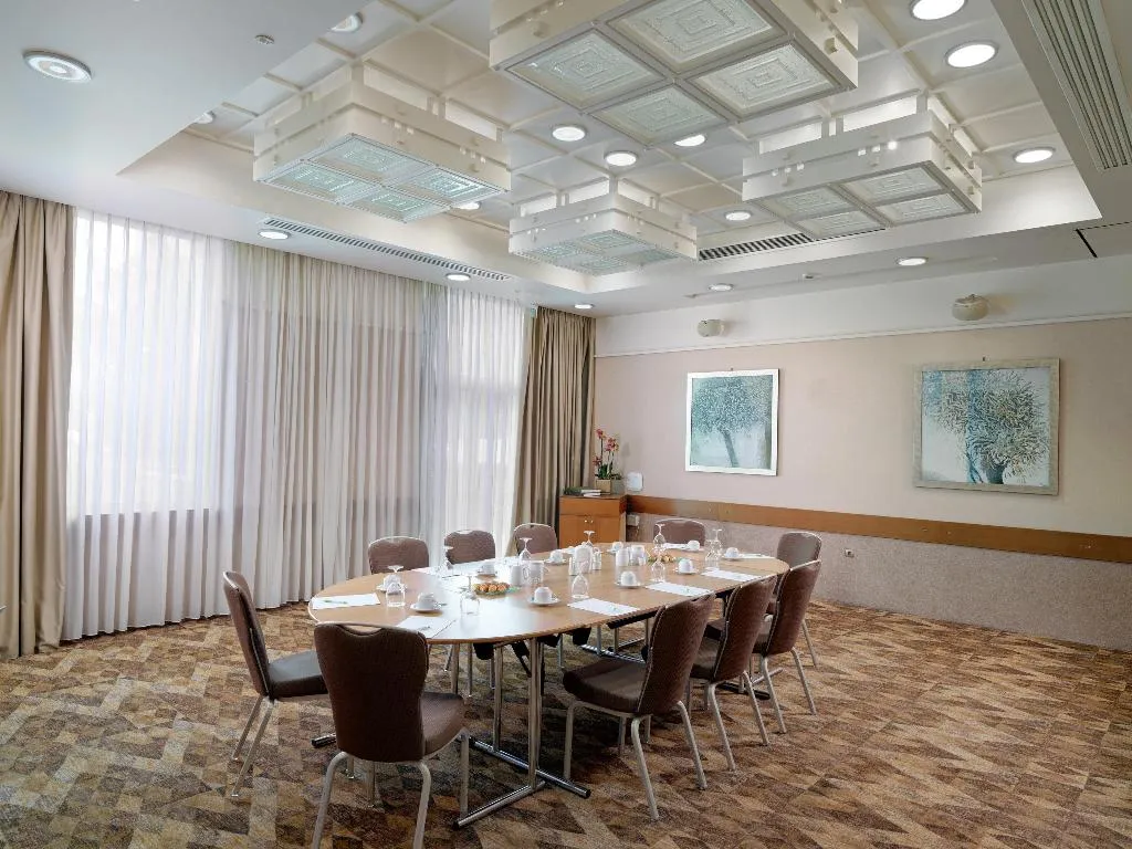 Conferences, Holiday Inn Athens Attica Av. Airport West, Athens