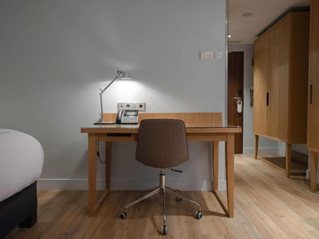 Room, Swissotel Amsterdam, Amsterdam