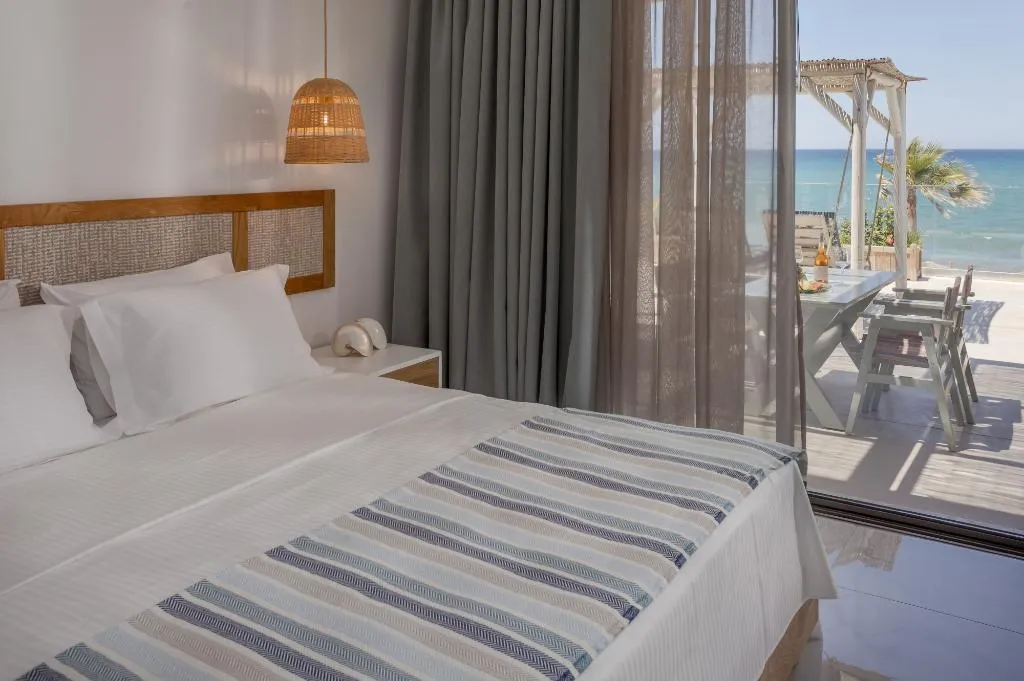 SUITE CAPACITY 3 Room, Galazio beach resort, Crete