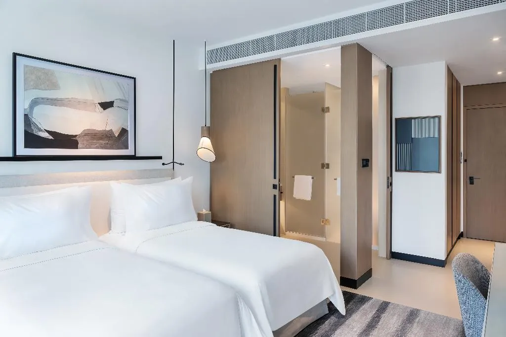 TWIN DELUXE CITY VIEW Room, Vida Dubai Marina & Yacht Club, Dubai