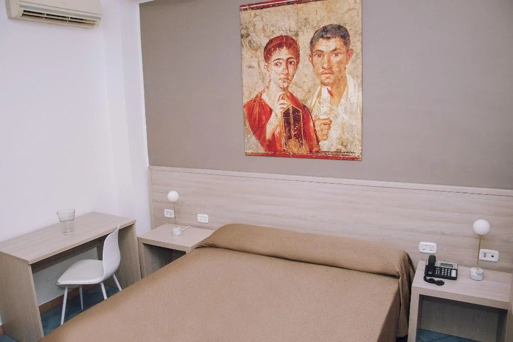 Room, Hotel Piccolo Sogno, Naples