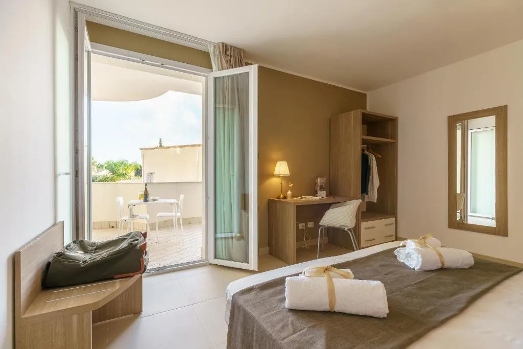 APARTMENT DELUXE CAPACITY 2 Room, Travini Suite Hotel Residence, Palermo