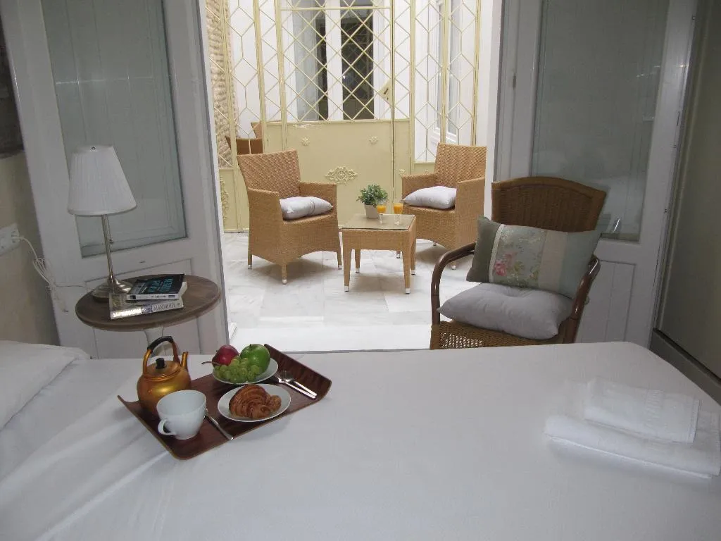 APARTMENT TWO BEDROOMS Room, Life Apartments San Vicente, Seville