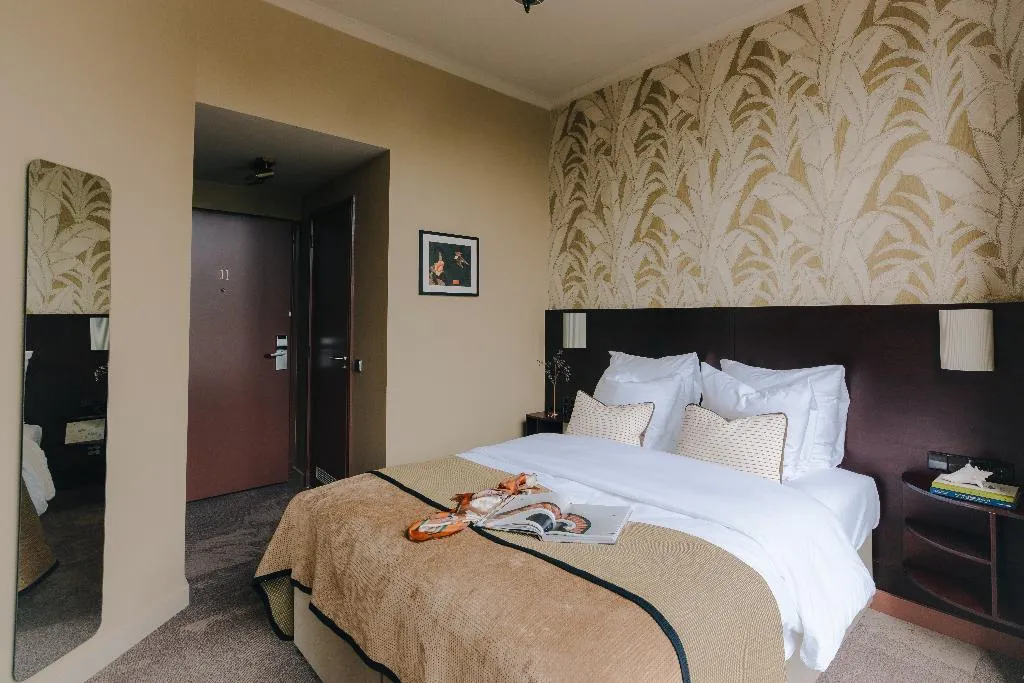 DOUBLE STANDARD Room, Hotel Omega, Amsterdam