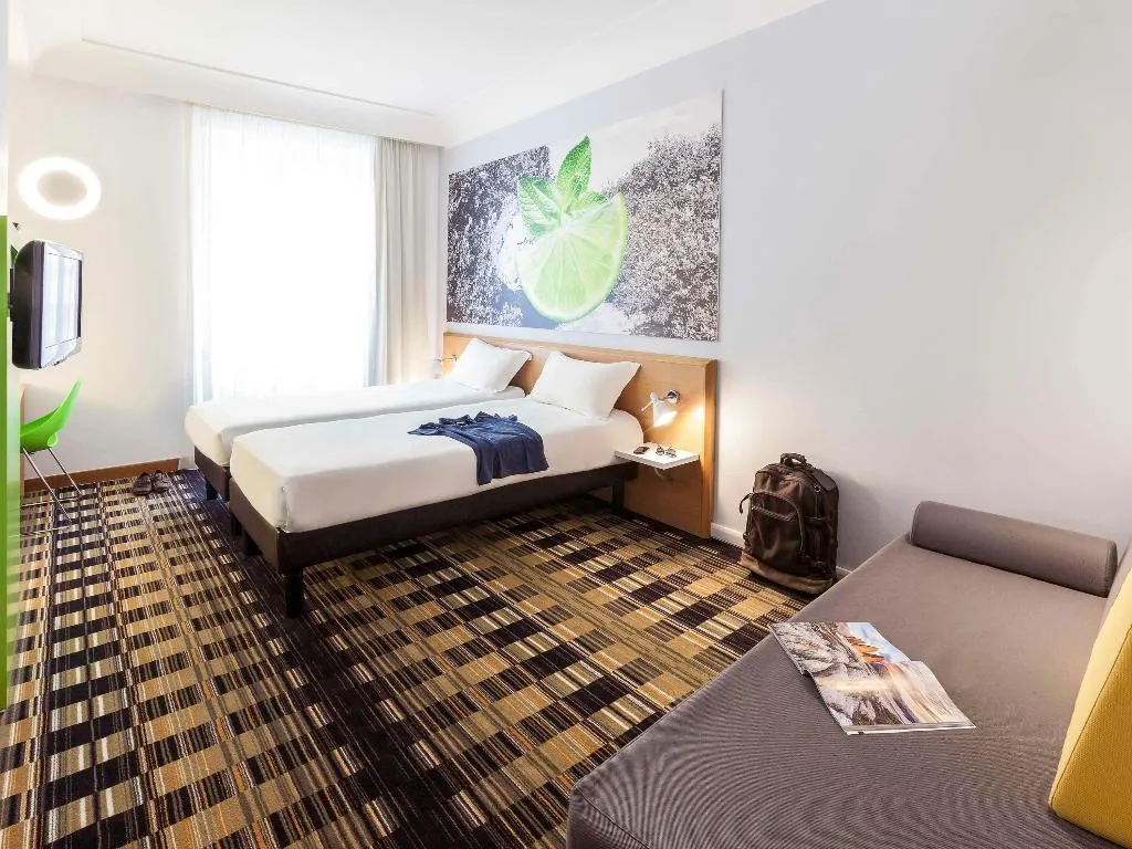 Room, Ibis Styles Napoli Garibaldi, Naples