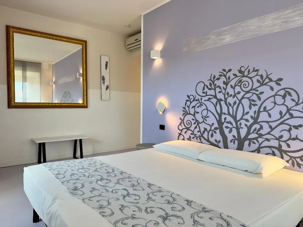 Double or Twin STANDARD Room, Hotel Europa, Milan