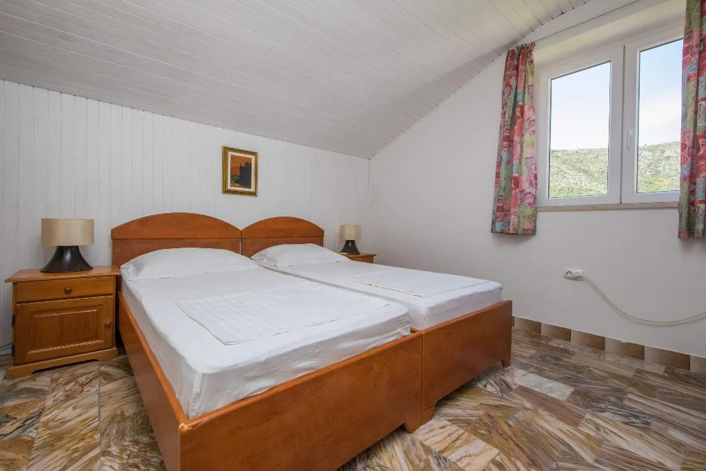 TWIN CITY VIEW Room, Guest House J&J, Dubrovnik