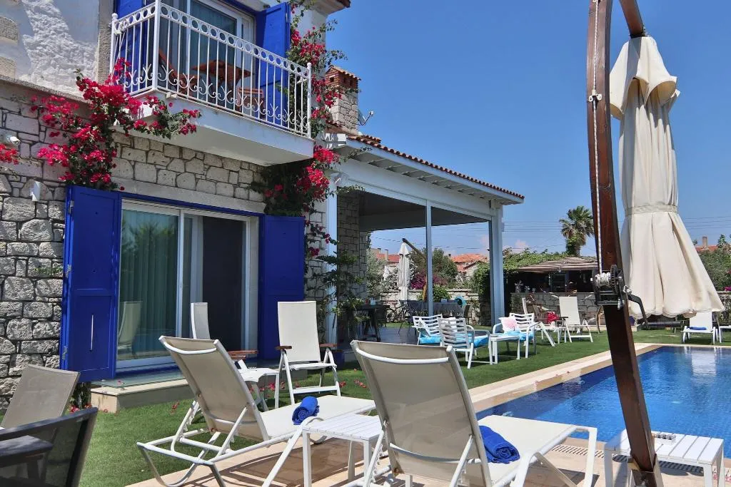 Pool, Alacaat, Izmir