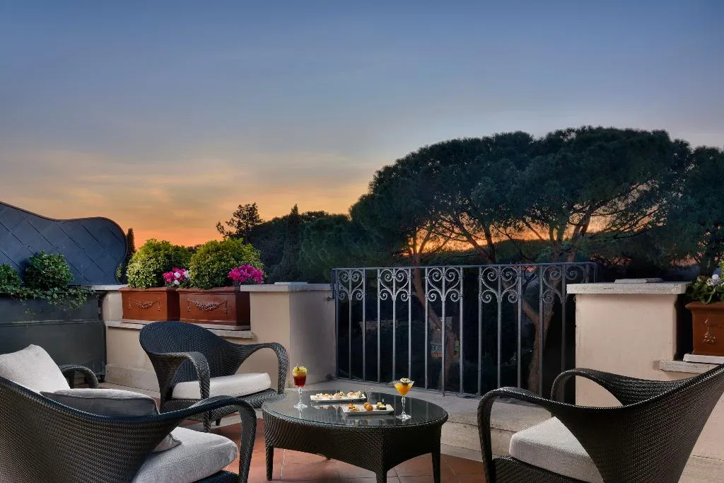 SUITE LUXURY ONE BEDROOM Room, Splendide Royal Rome, Rome