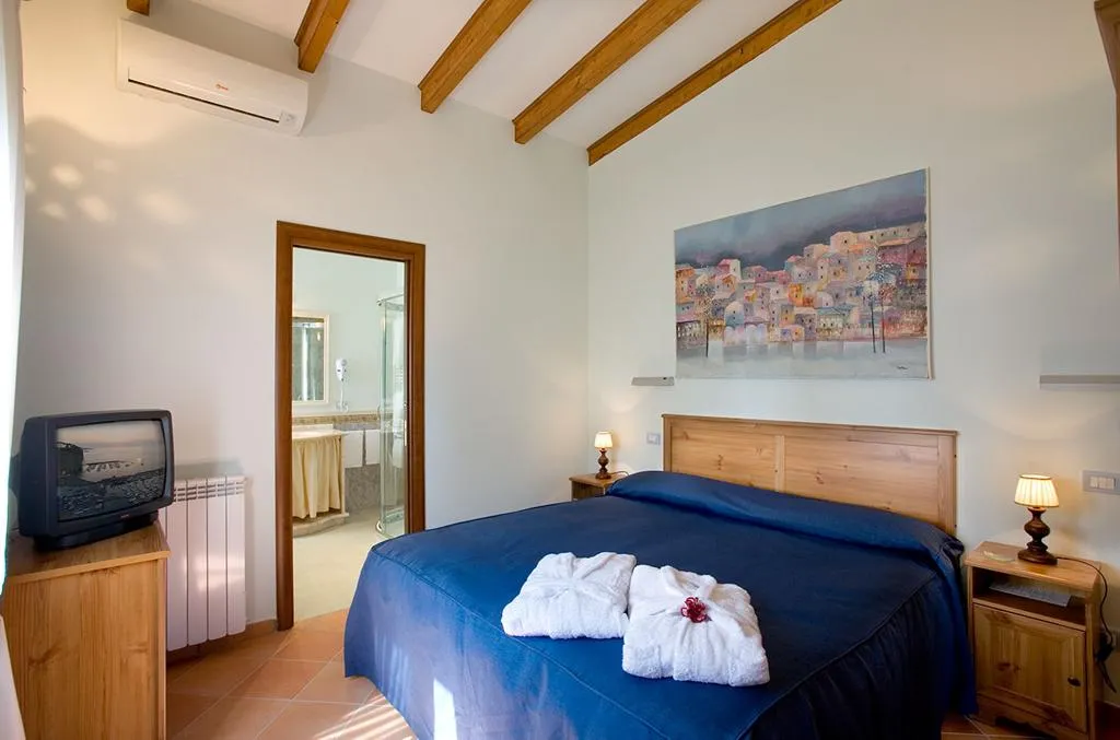 QUADRUPLE STANDARD Room, O Sole Mio, Naples