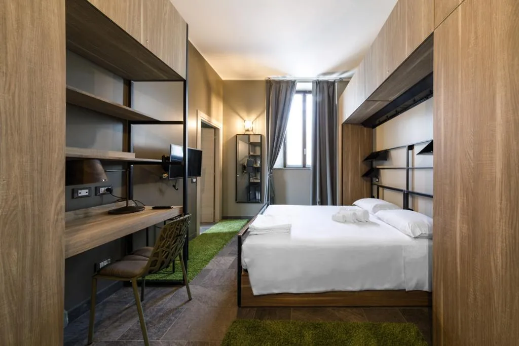 Double or Twin CLASSIC DOUBLE BED Room, Versoverde Alzaia Naviglio Grande, Milan