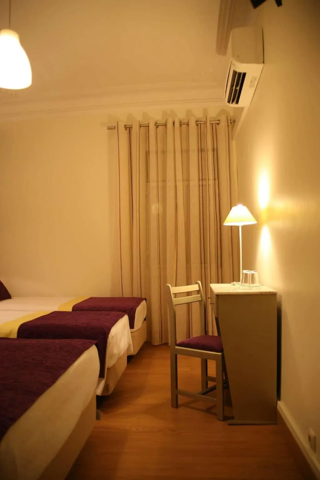 Room, Estrela Dos Anjos, Lisbon