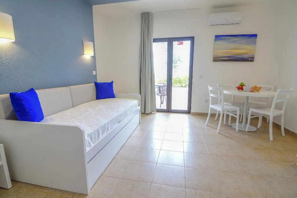 APARTMENT ONE BEDROOM Room, Apartamentos Vale de Carros by Umbral, Algarve