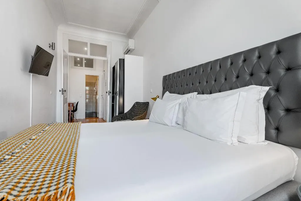 Double or Twin ONE BEDROOM ONE BATHROOM Room, Quinta Colina By Shiadu, Lisbon