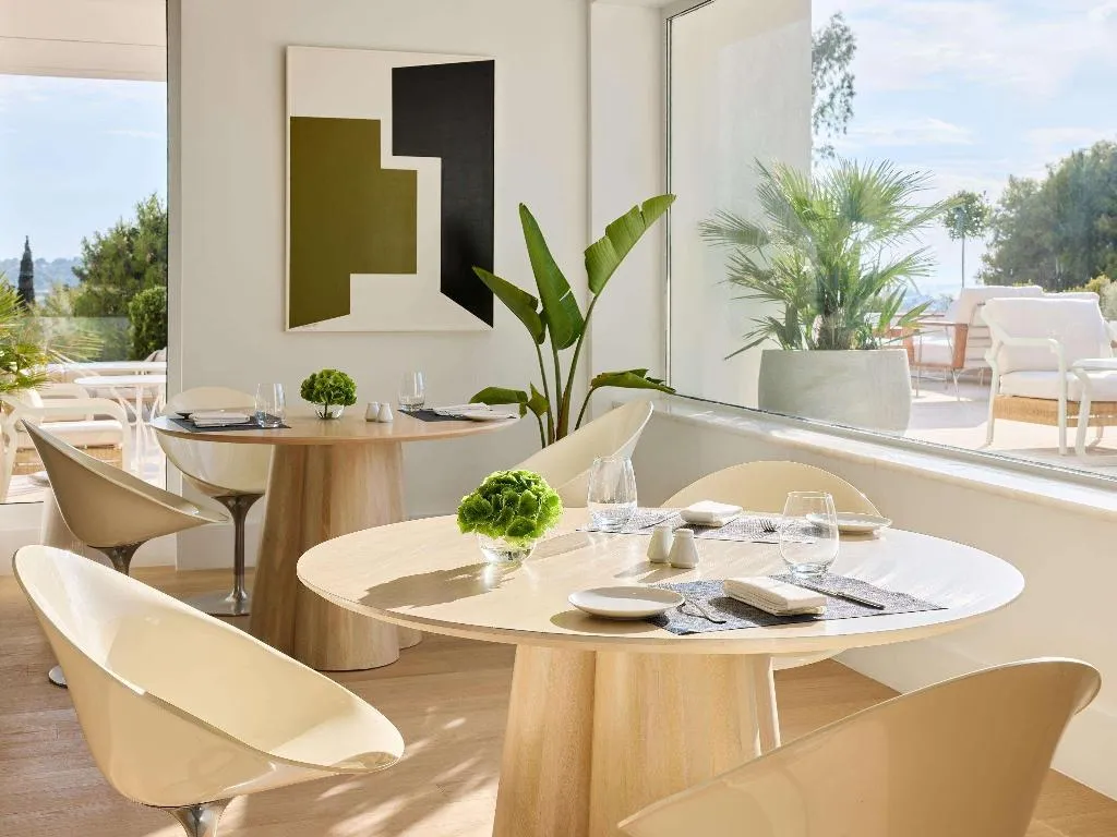 Restaurant, The Roc Club, A Hotel to Live, Athens