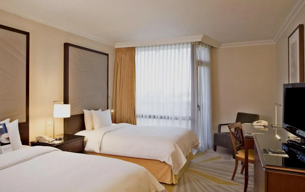 Room, Marriott Hotel Lisbon, Lisbon