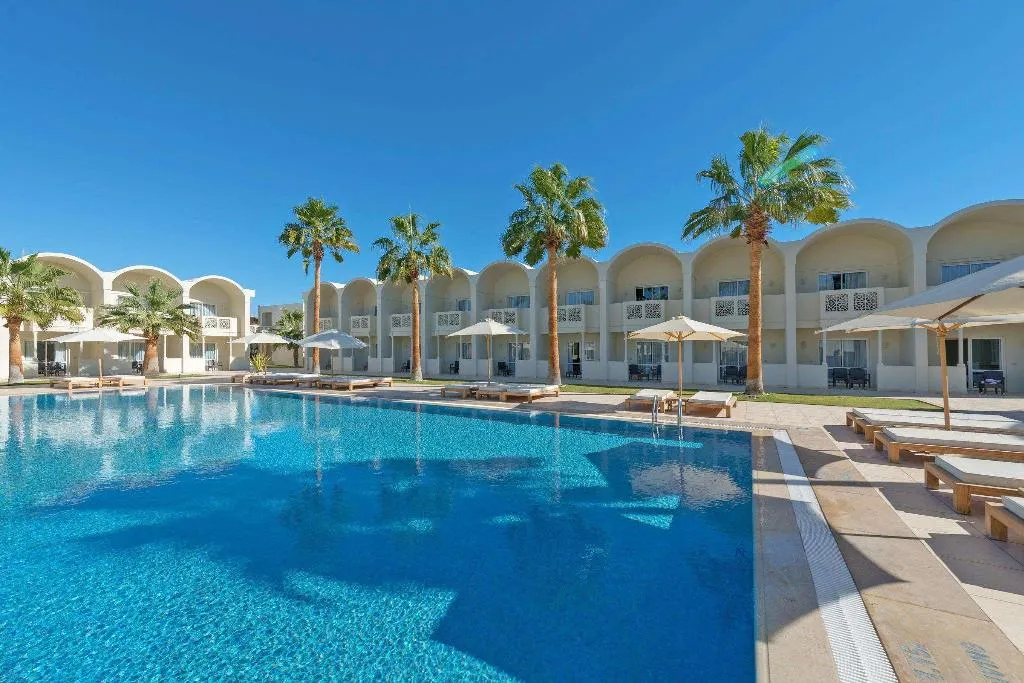Pool, Reef Oasis Beach Resort, Red Sea Riviera