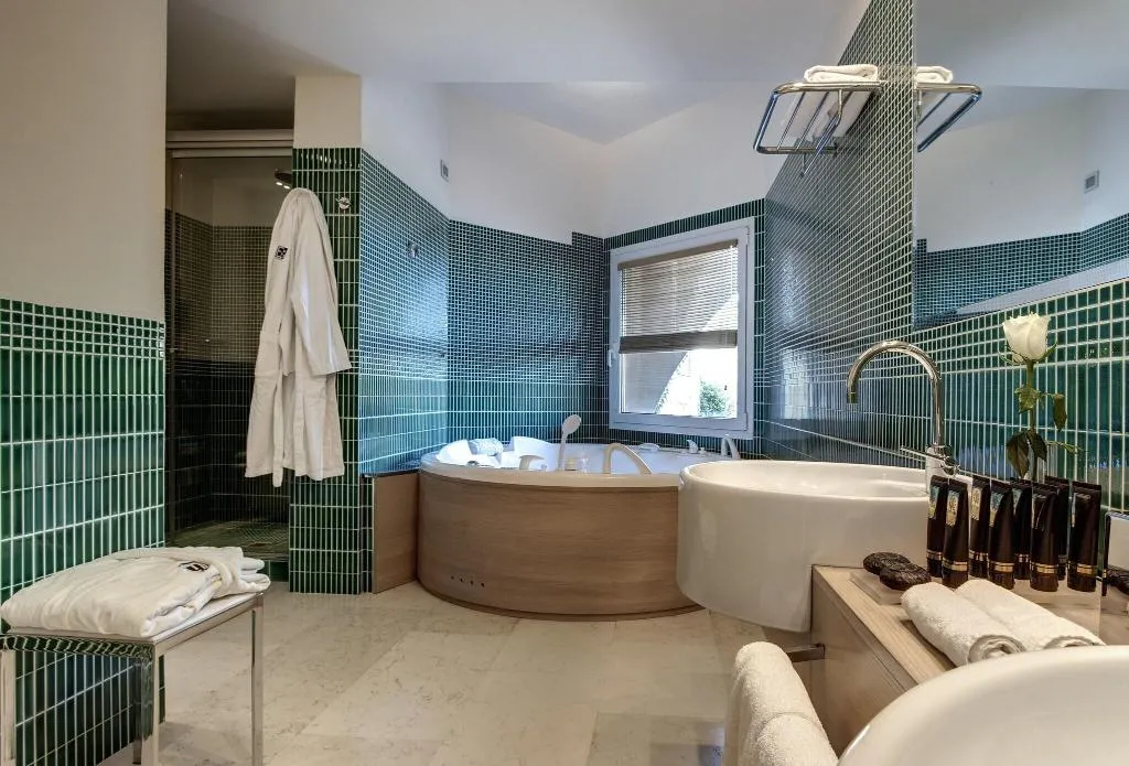 Room, L'Ea Bianca Luxury Resort, Olbia