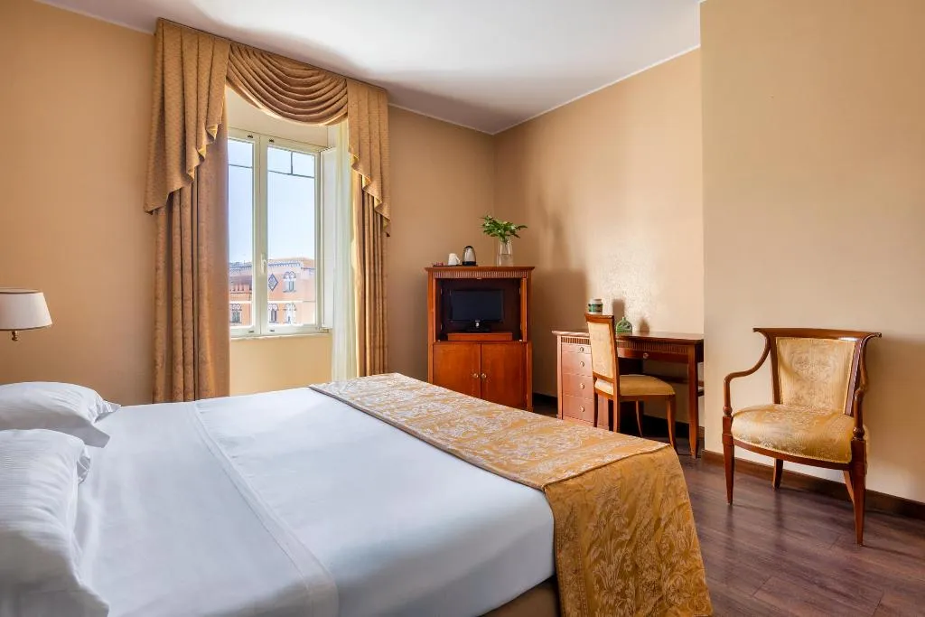 Double or Twin CLASSIC Room, Excelsior Palace, Taormina