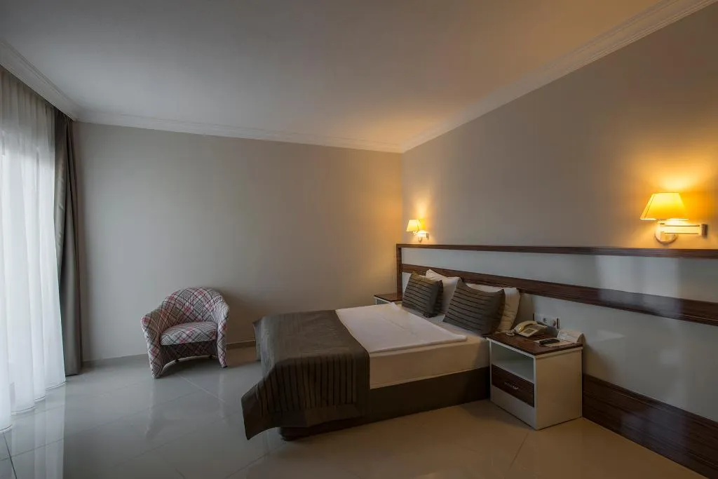FAMILY ROOM SEA VIEW WITH BALCONY Room, Le Monde Beach Resort & Spa, Izmir