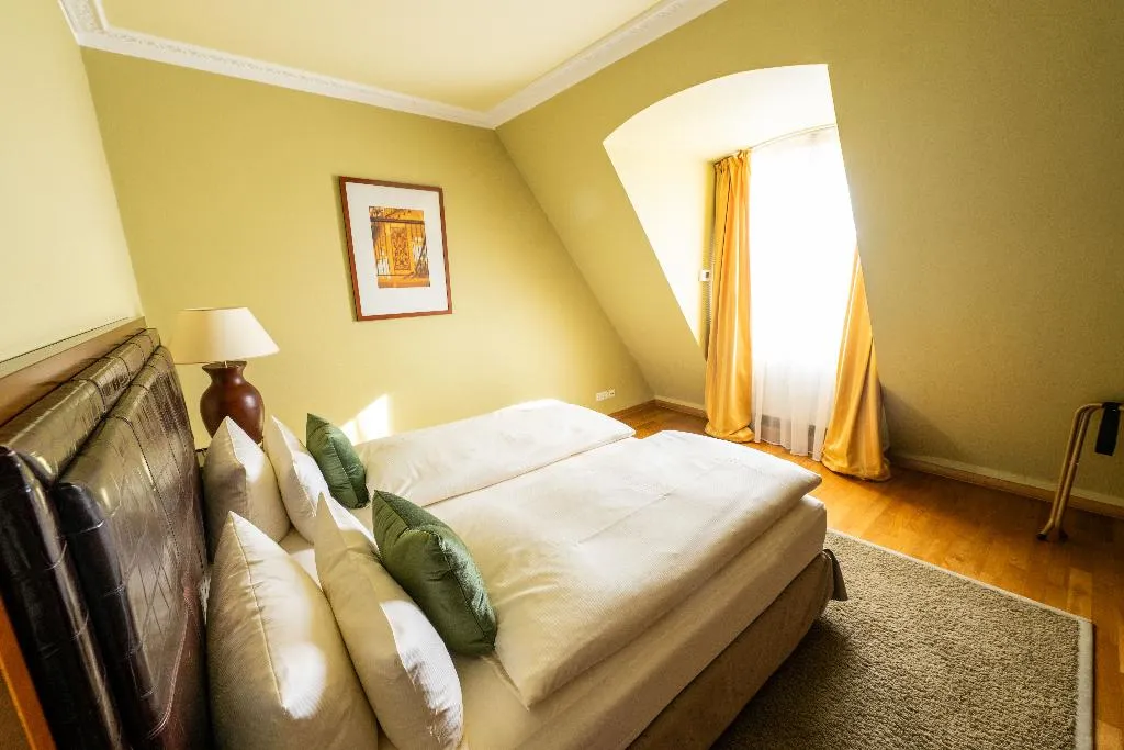 DOUBLE SUPERIOR Room, Louisa's Place, Berlin