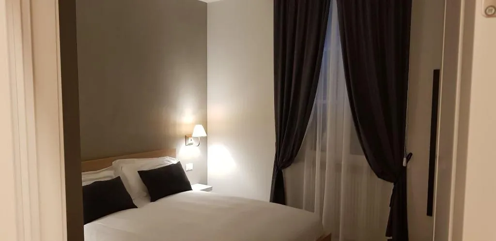 Room, Bed Milano Linate, Milan