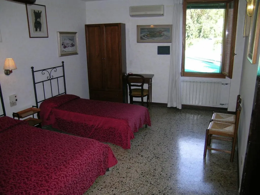 General view, Antica Locanda Montin, Venice