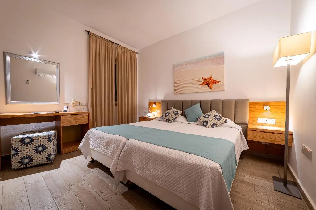 APARTMENT SUPERIOR SIDE SEA VIEW Room, Kefalos Beach Tourist Village, Cyprus