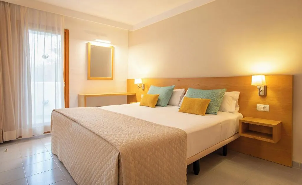 APARTMENT POOL VIEW TWO BEDROOMS Room, Inturotel Cala Azul Garden, Majorca