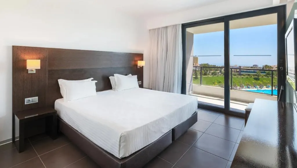 SUITE DELUXE Room, RR Alvor Baia Resort, Algarve