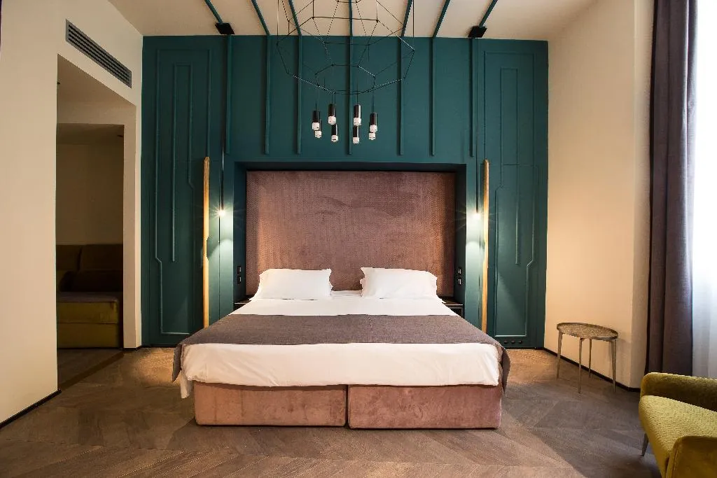 QUADRUPLE PREMIUM Room, Silla, Florence