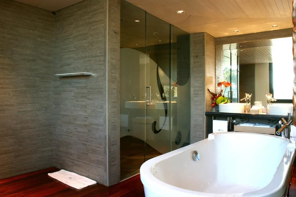 TRIPLE STANDARD Room, Can Bonastre Wine Resort, The Originals Relais, Barcelona