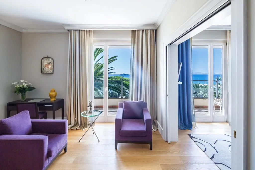 Room, Cala del Porto Punta Ala, Florence