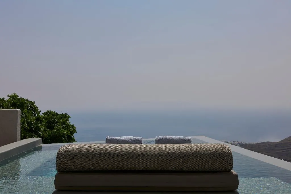 SUITE EXECUTIVE SEA VIEW Room, Aeon Suites by Mr and Mrs White, Santorini